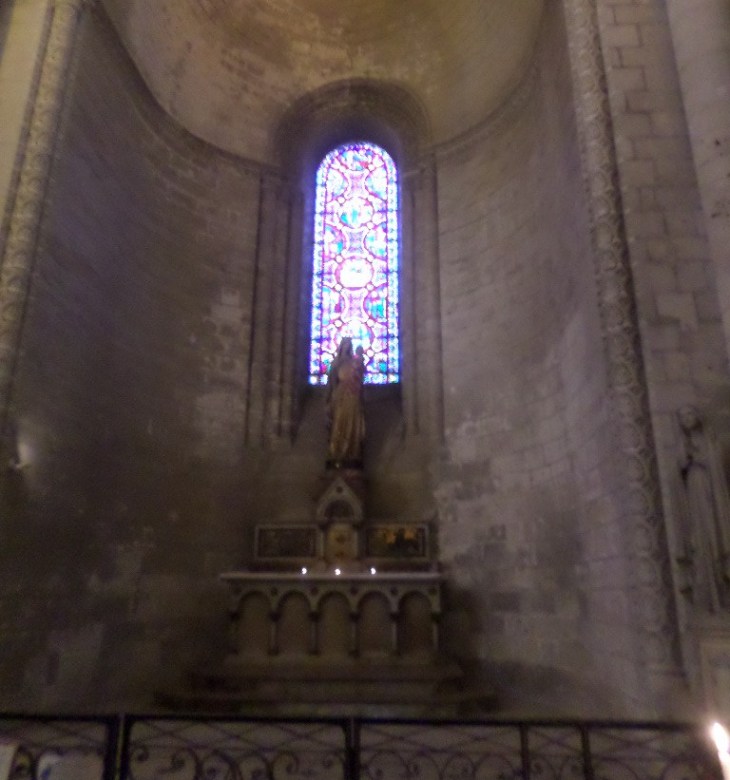 saumur-ch-st-pierre-vierge-et-child-chapel-feb18