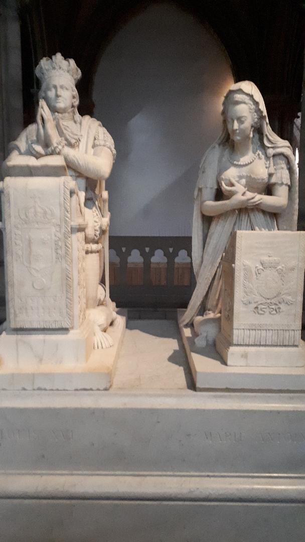 st denis basilica louis xvi and marie antoinette closerup nov19