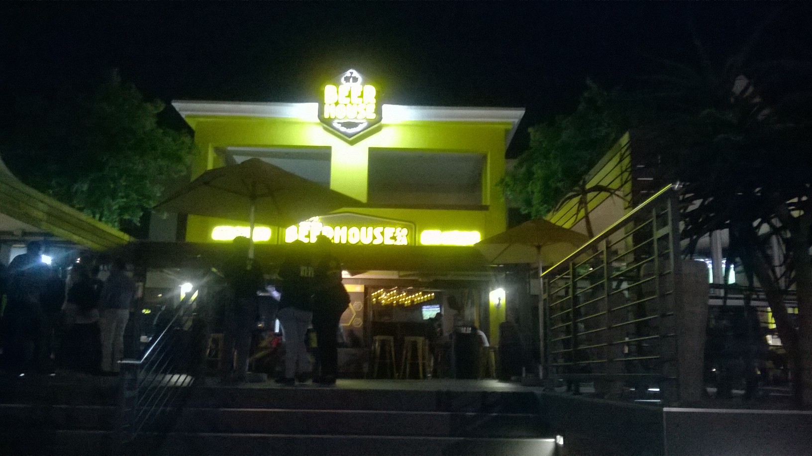 sa-fourways-beer-house-outside-sep15