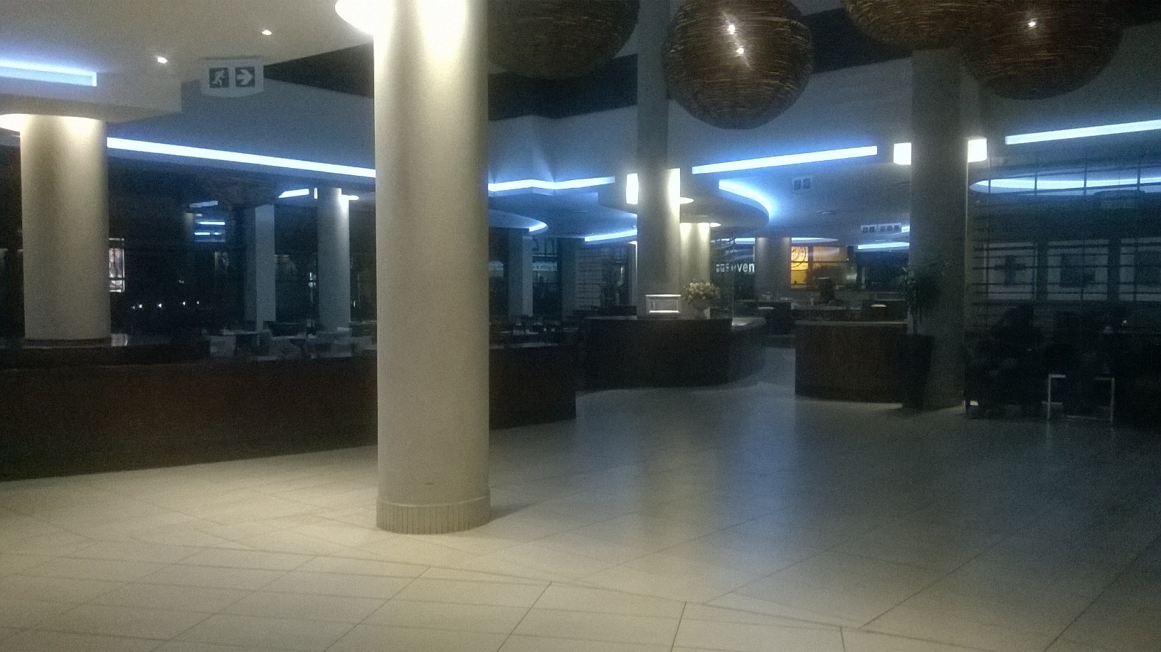 sa-fourways-city-lodge-hotel-lobby-sep15