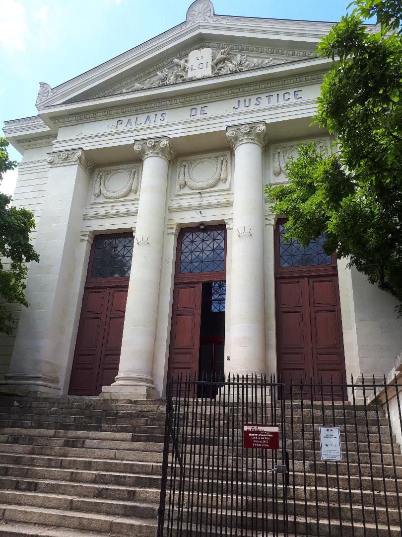 cholet palais de justice tribunal front Rue François Tharreau jul20