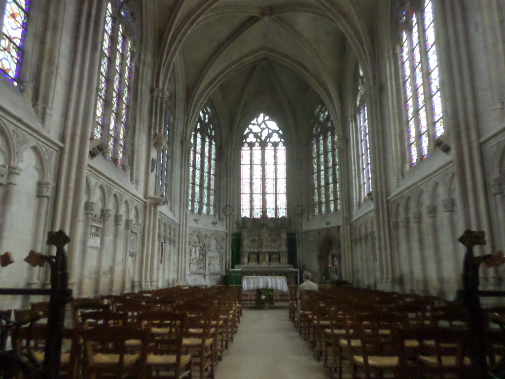 Lisieux Cathedral St Pierre front aug20