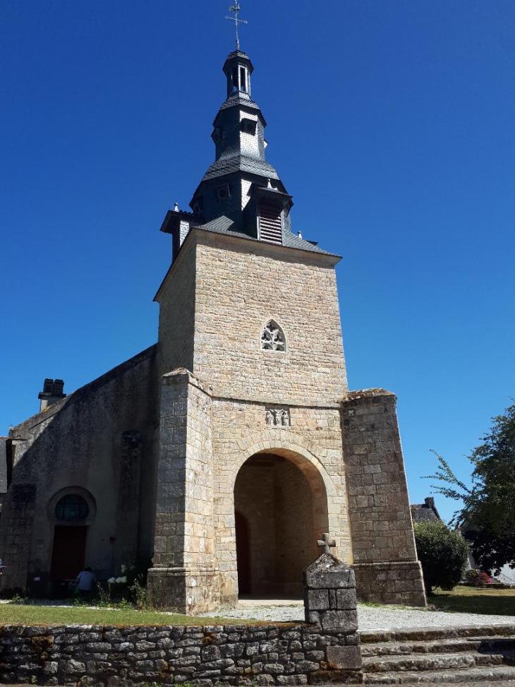 plumergat ch Saint Thuriau belltower front aug20