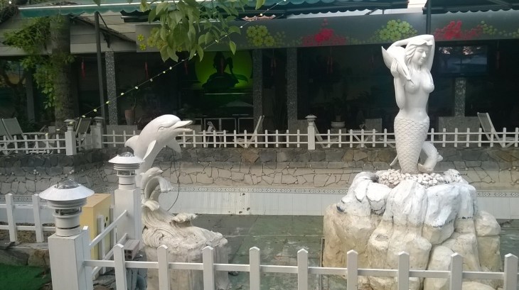 ca mau guyen thanh resto garden pool mar16