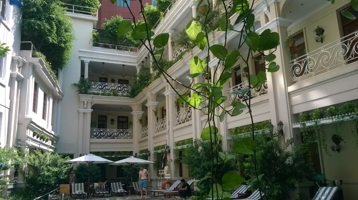hcmc-grand-hotel-pool-courtyard-mar16