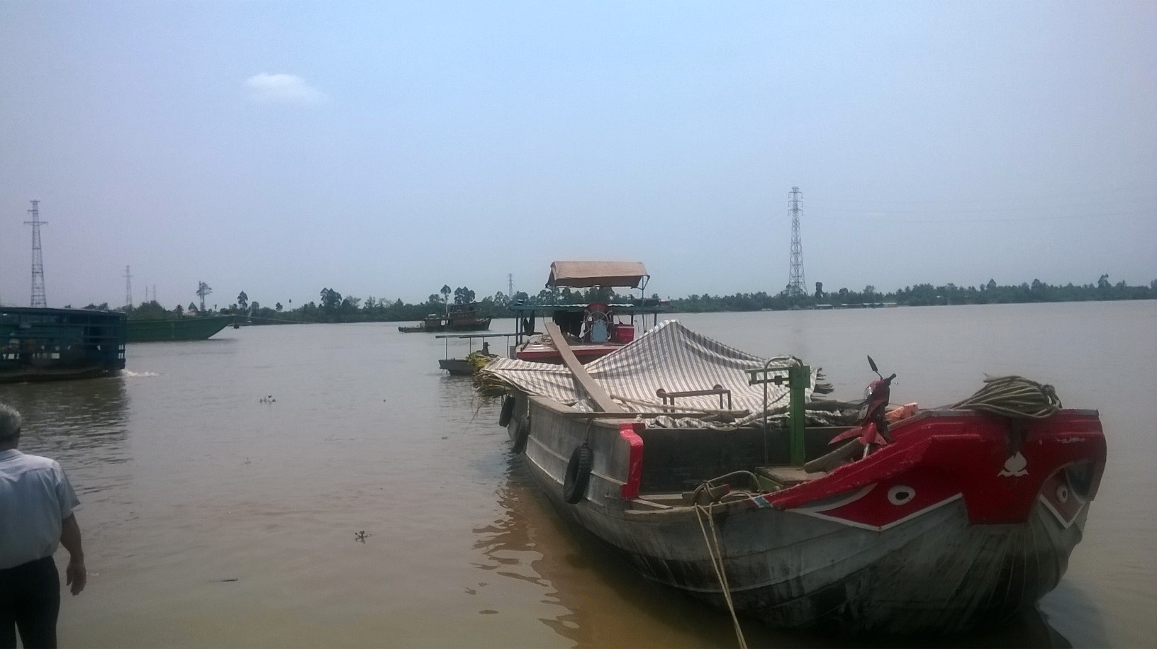 my-tho-tam-ta-client-guyo-boat-ride-to-fisheries-mar16