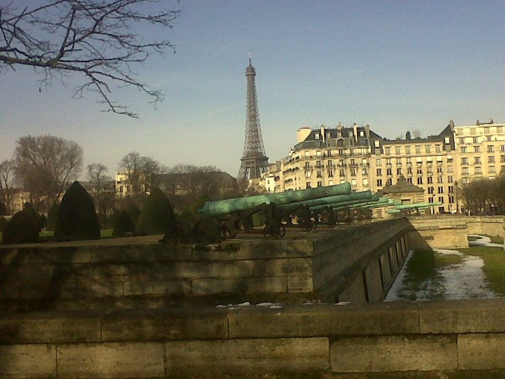 paris mus armee canons et eiffel mar13