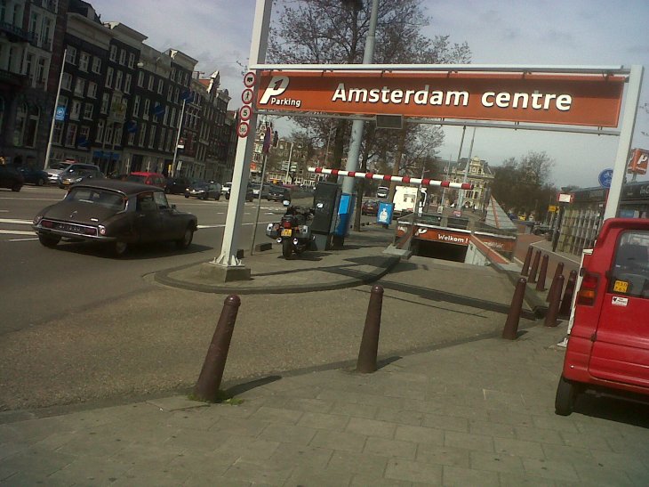 ams parking centre near centraal apr13