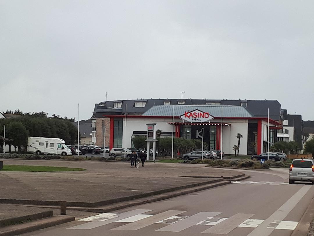 frehel casino closeup oct20