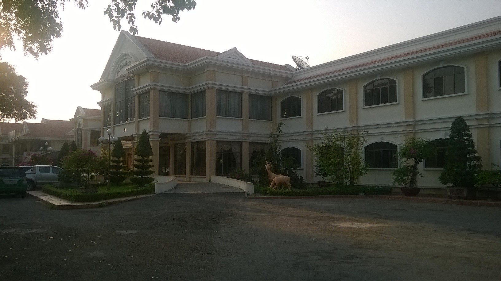 my tho chuong duong hotel right side mar16