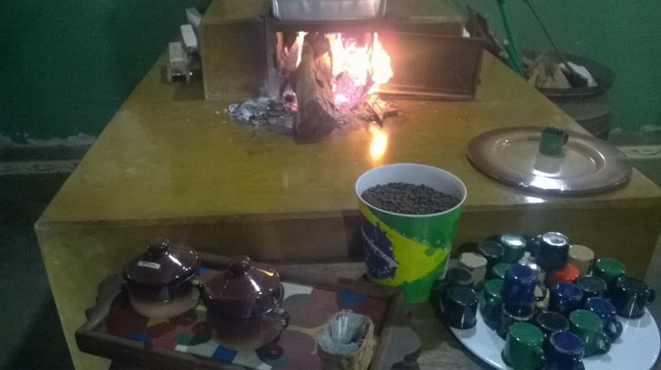 tres coracoes venda do chico cafe stand nov15