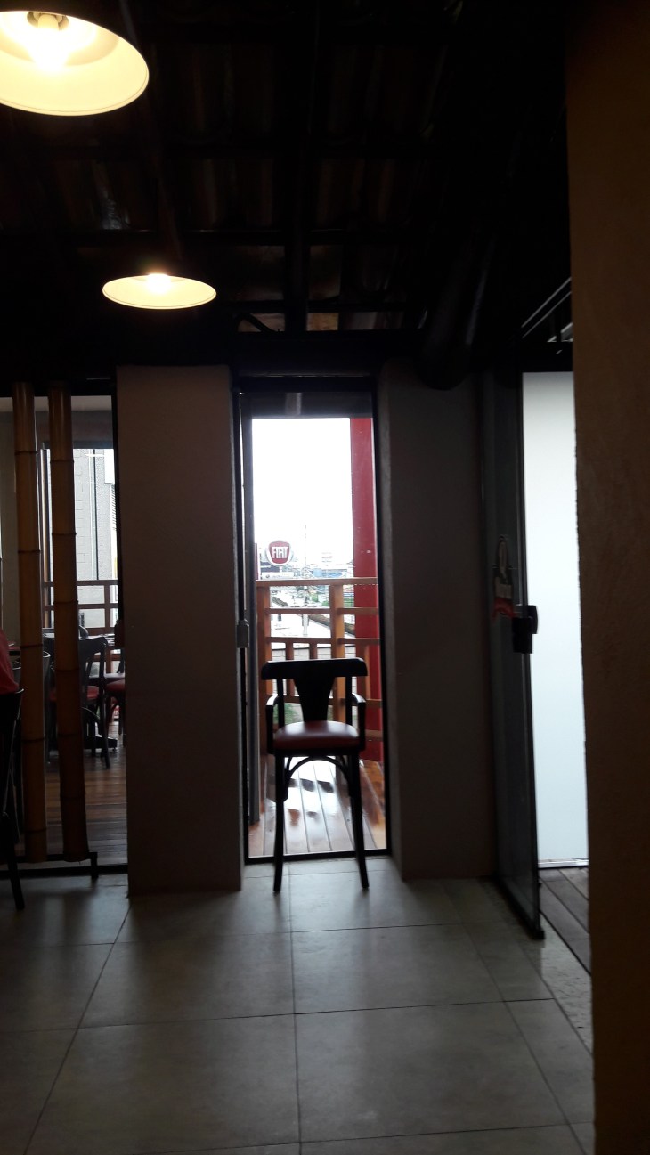 vinhedo sp o-maria resto hallway may17