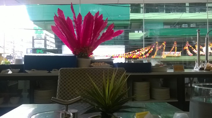 cebu-bw-lex-hotel-breakfast-resto-to-street-jan17