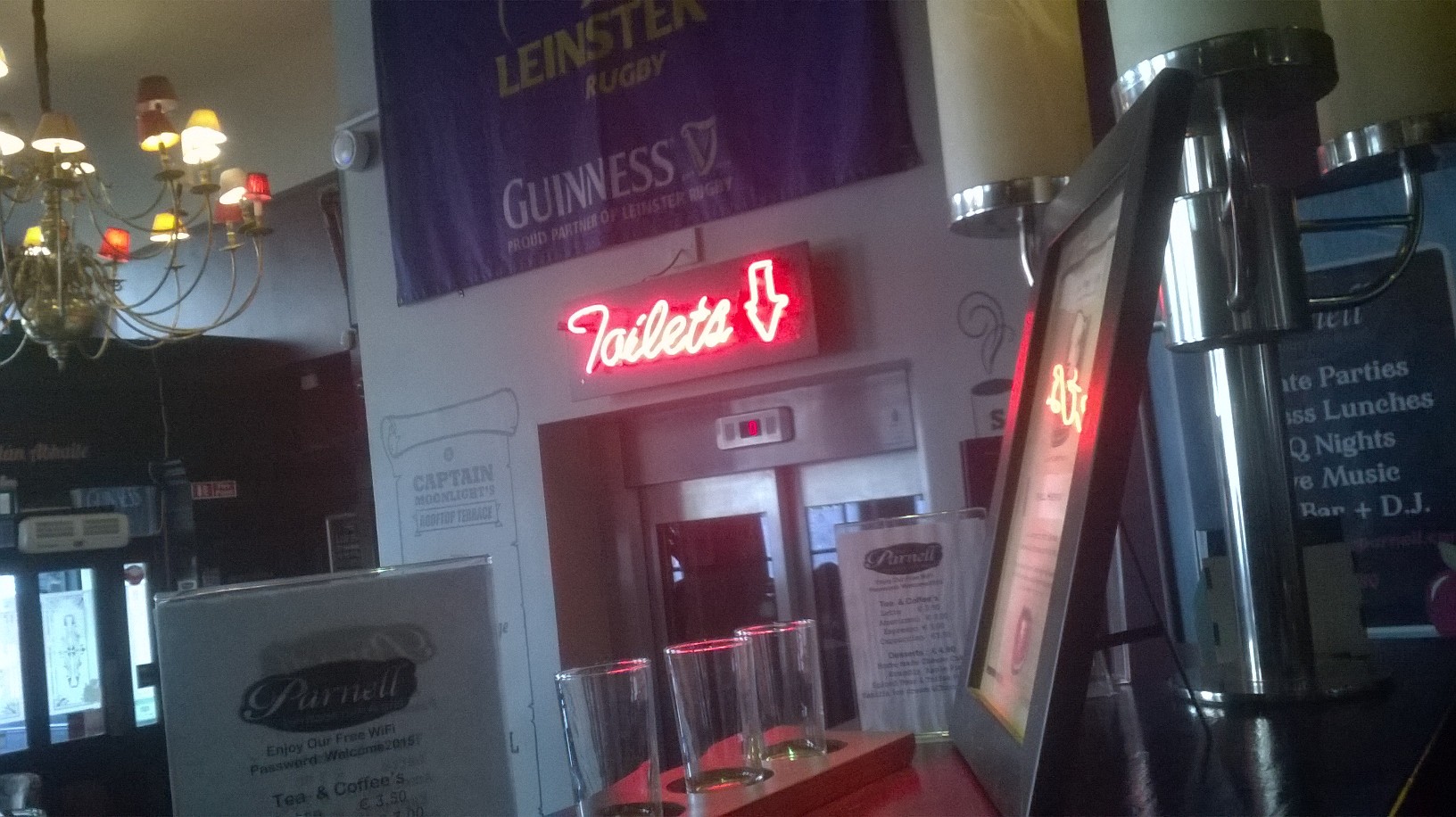dublin-parnell-heritage-pub-toilets-and-elevator-oct16