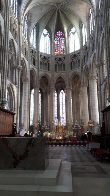 meaux-cat-st-etienne-altar-centrale-dec18
