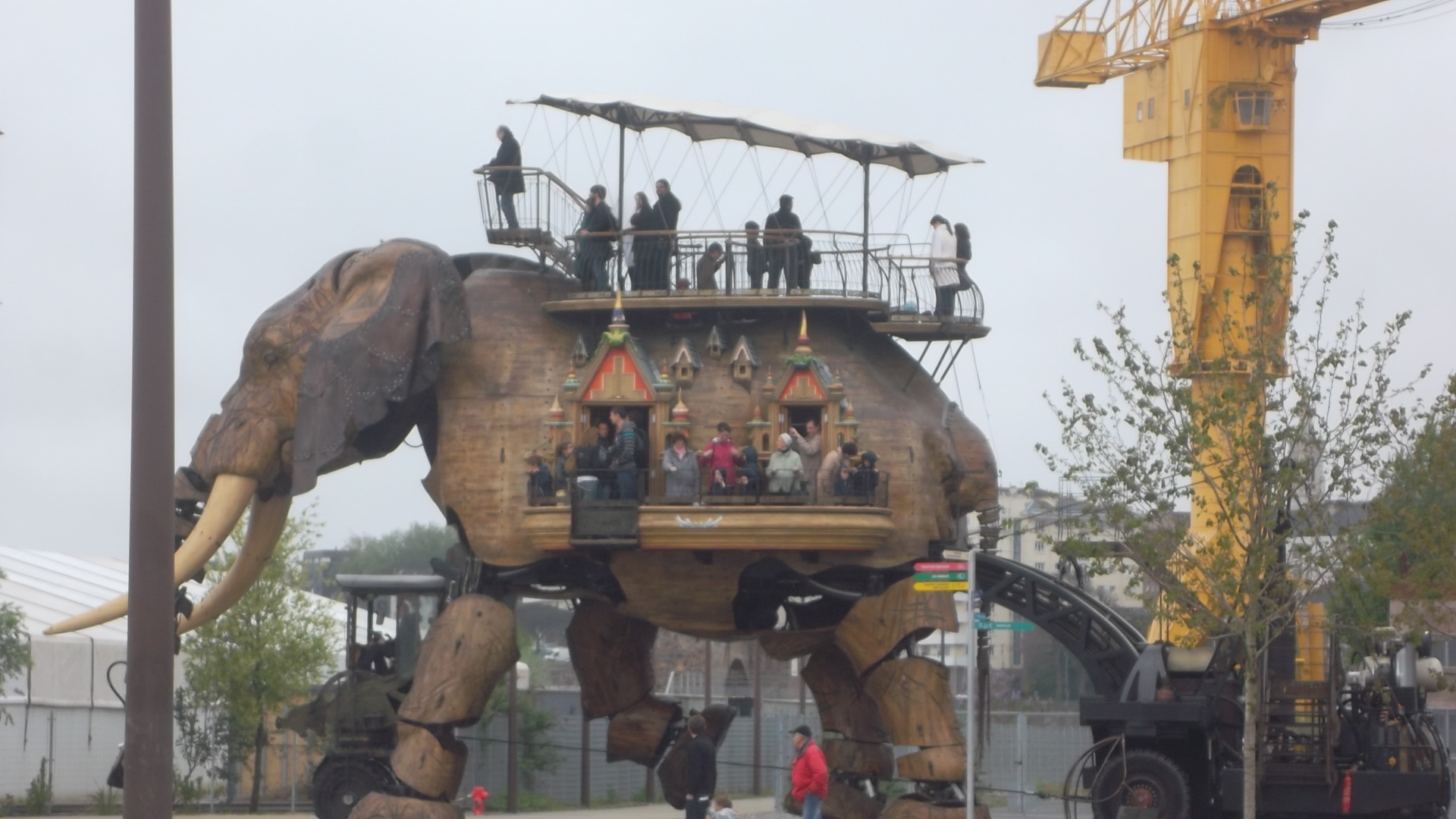 nantes-galeries-des-machines-le-grand-elephant-side-my13