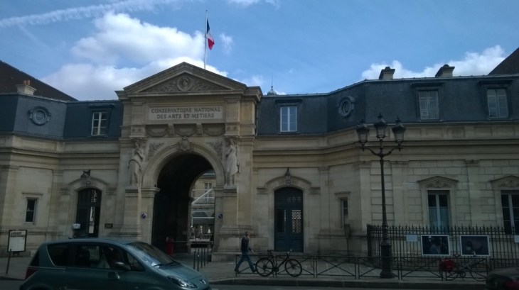 paris-arts-et-metier-museum-entrance-sept15