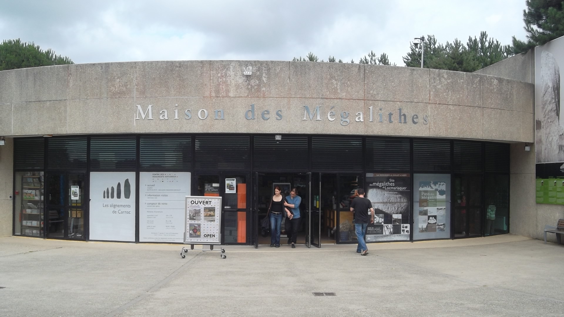 Carnac maison des megalithes jul12
