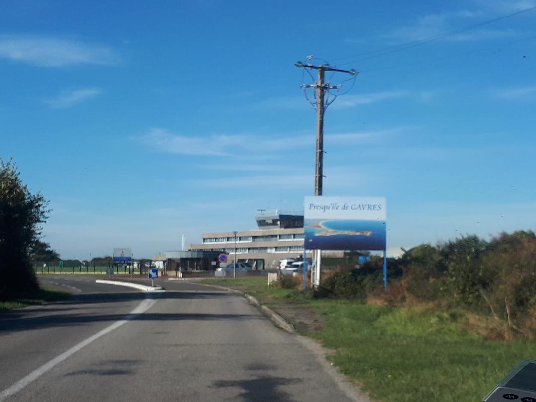 gavres-arriving-and-military-post-oct18