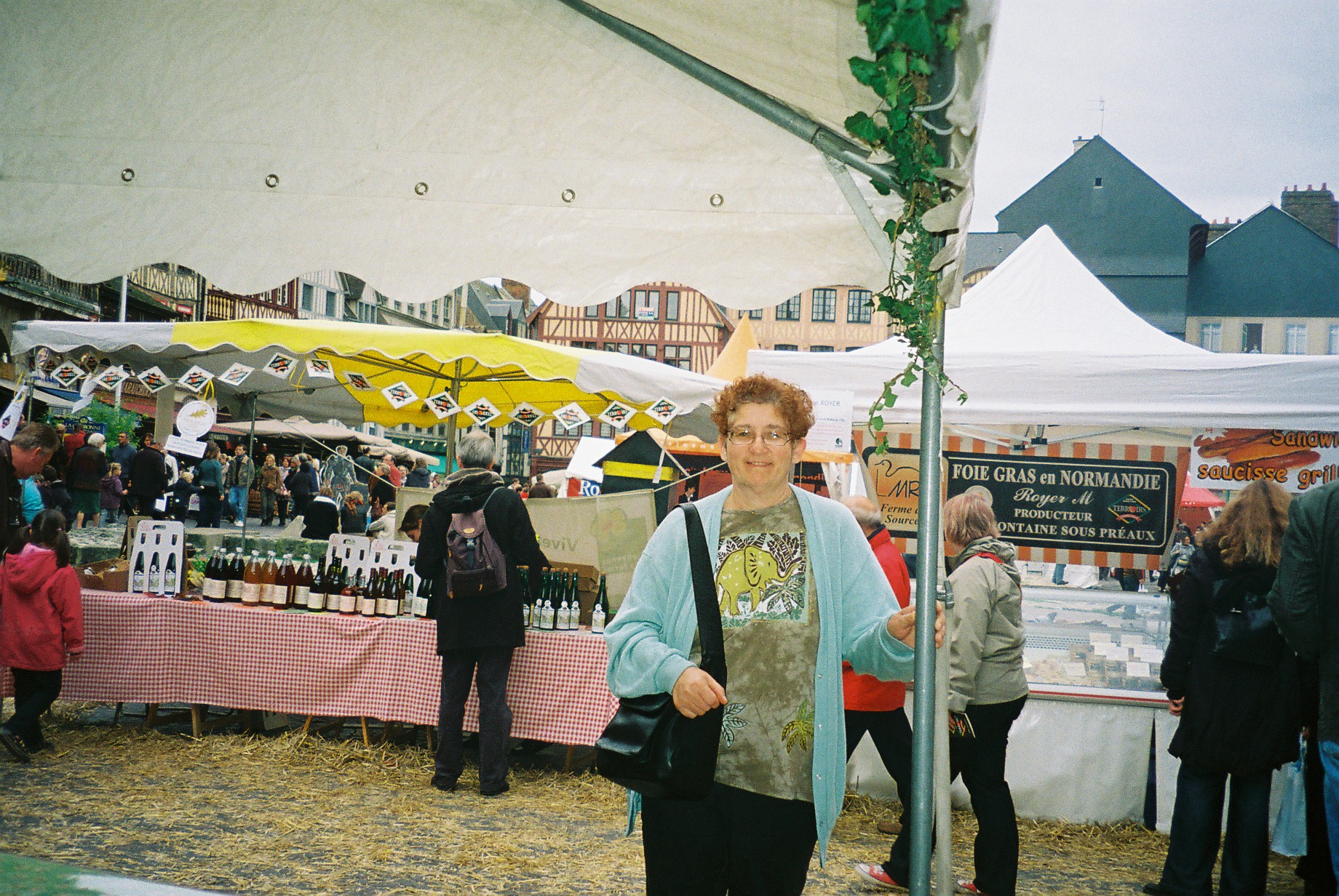 rouen-mf-pl-vieux-marchc3a9-gourmet-market-oct08