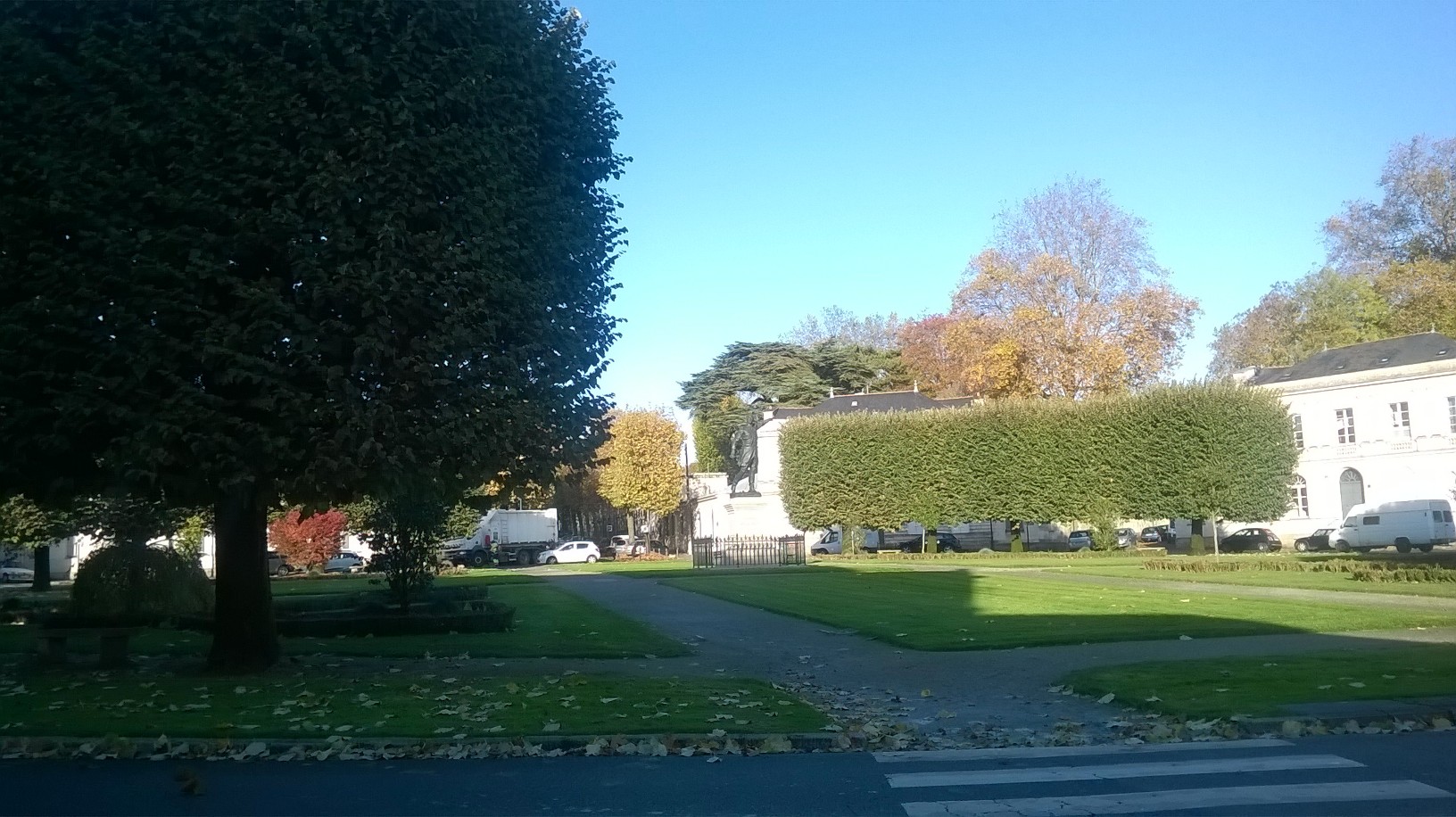 nantes-statue-gen-mellinet-pl-mellinet-nov16
