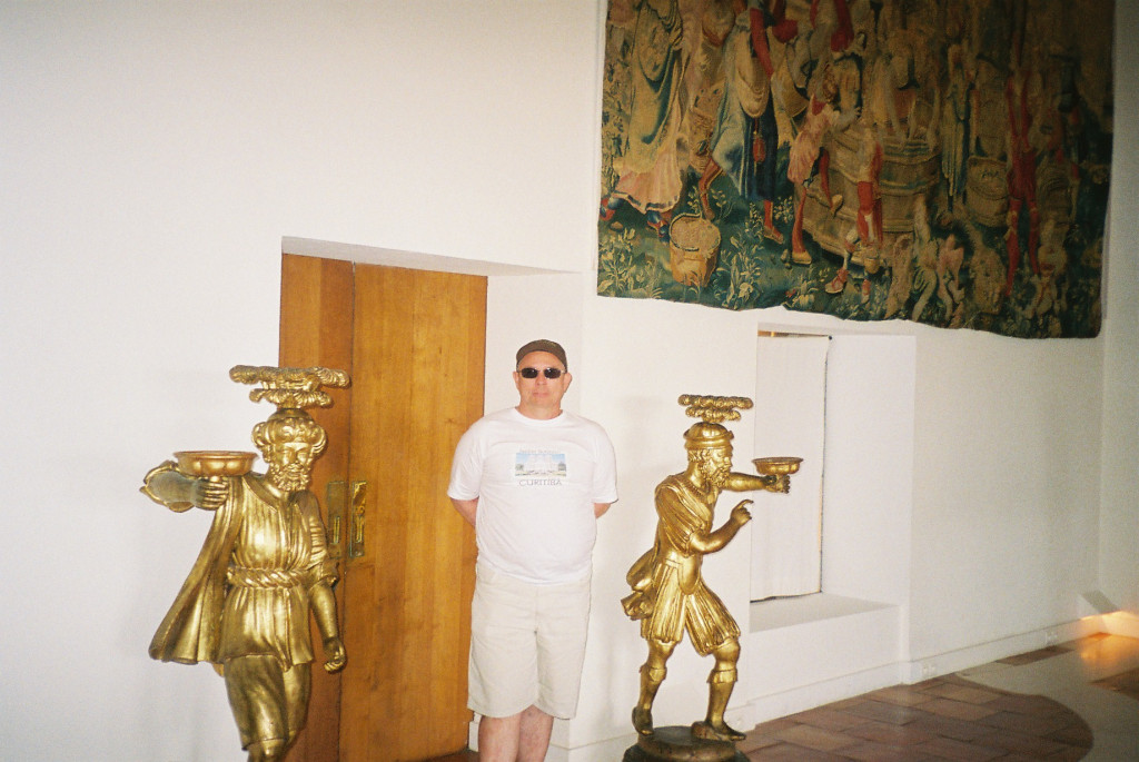 pauillac-salon-de-reunion-chateau-mouton-rothschild-aug08