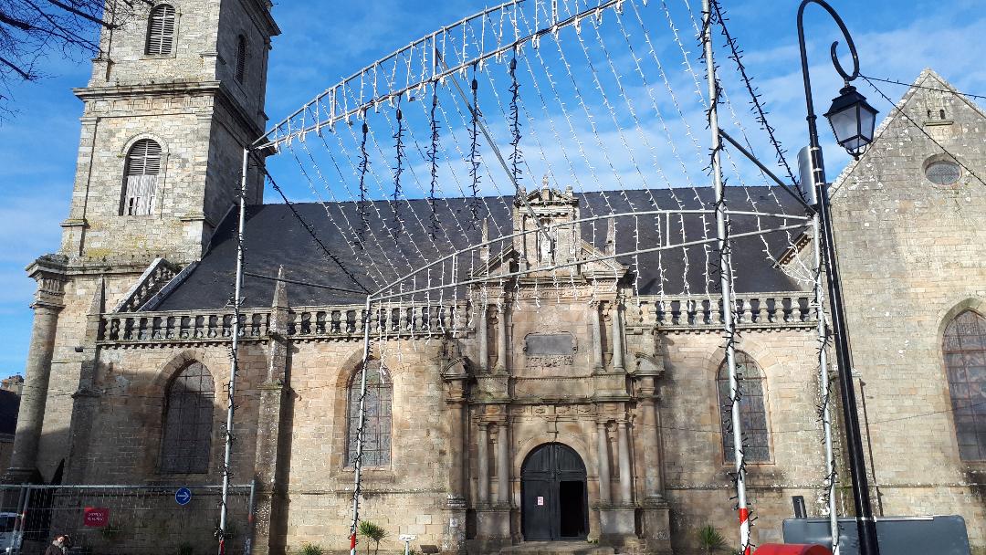 auray-ch-st-gildas-front-noel-dec19