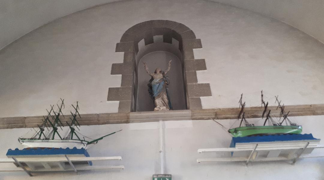 gavres-ch-st-gildas-back-wall-oct18