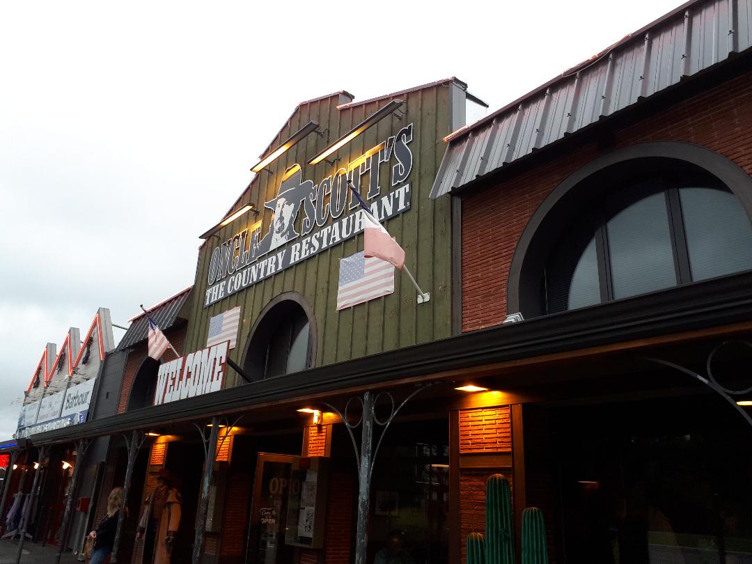hon-oncle-scotts-restaurant-front-aug18