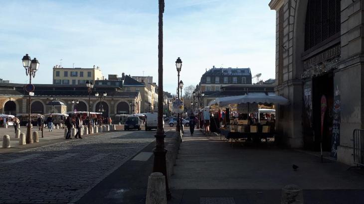 Versailles-market-ND-fr-rue-de-la-paroisse-dec18