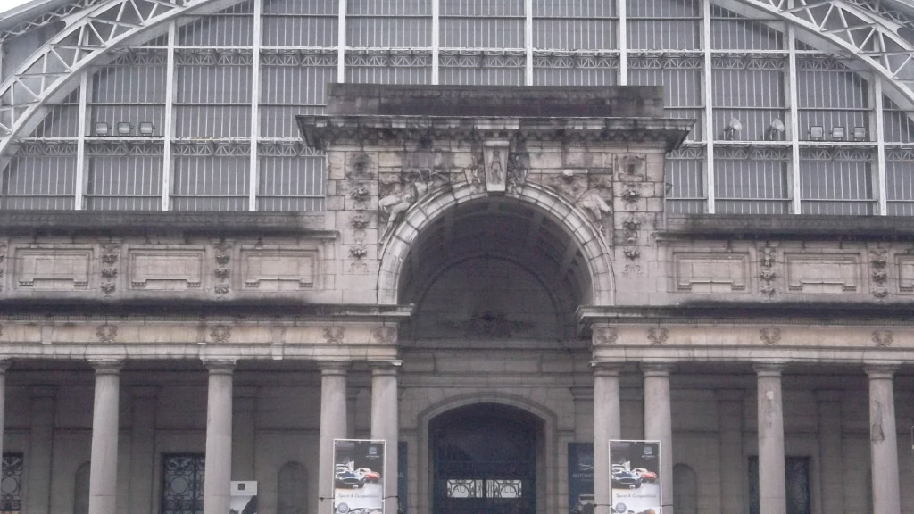 bru-autoworld-building-dec12