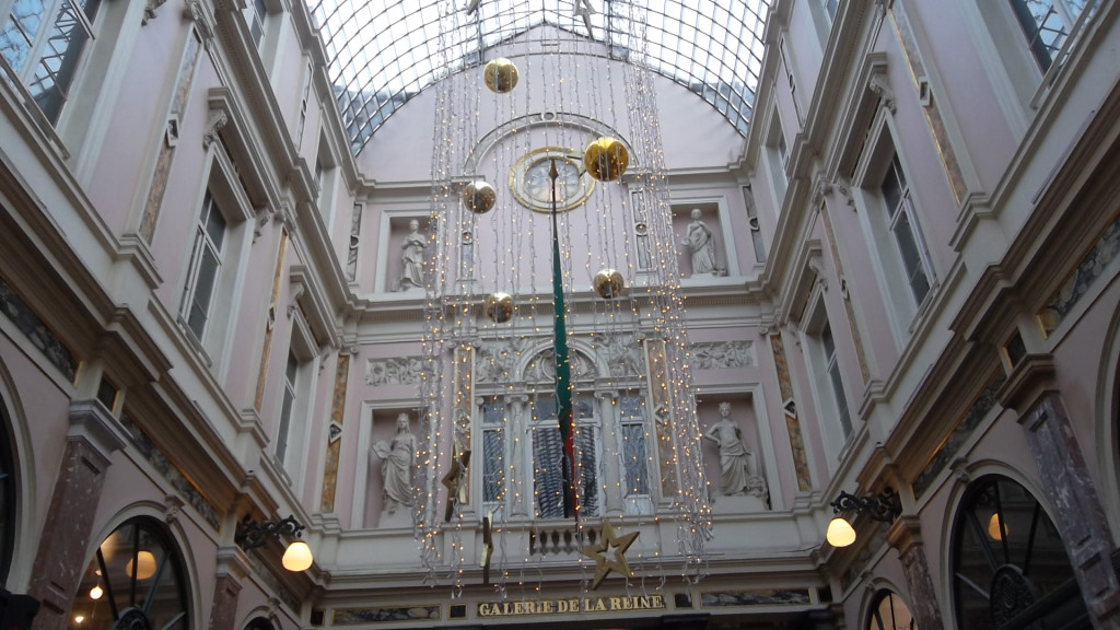 bru-galerie-royale-saint-hubert-reine-dec12