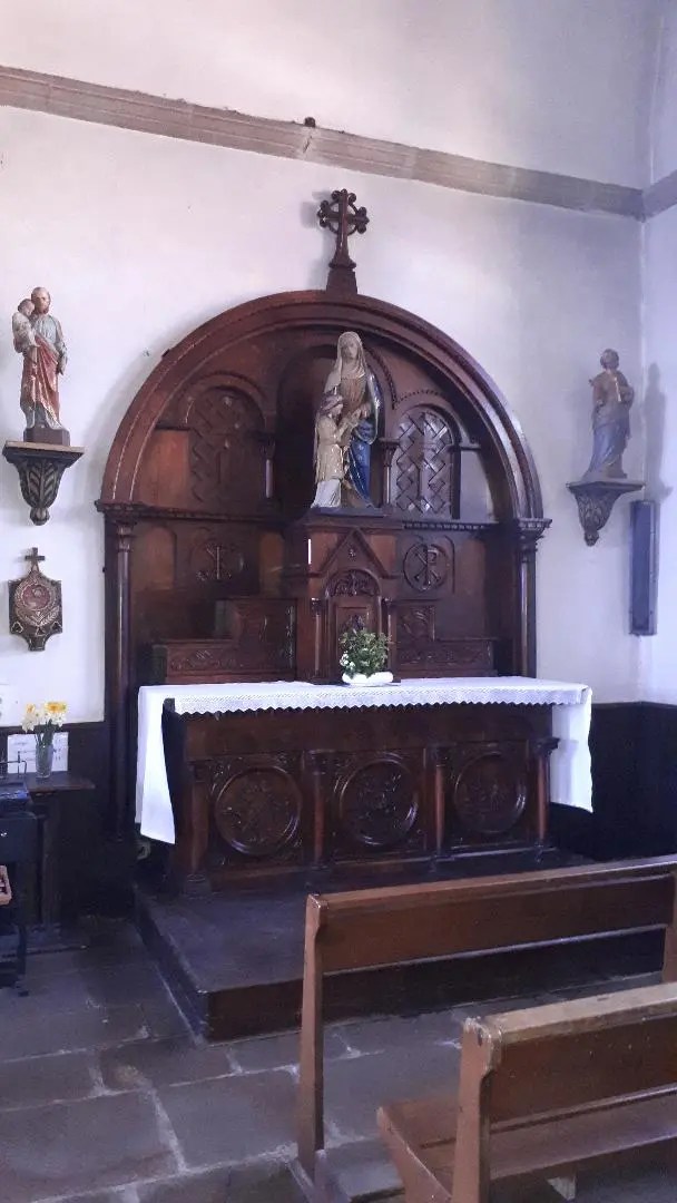 gavres-ch-st-gildas-chapel-left-altar-mar21