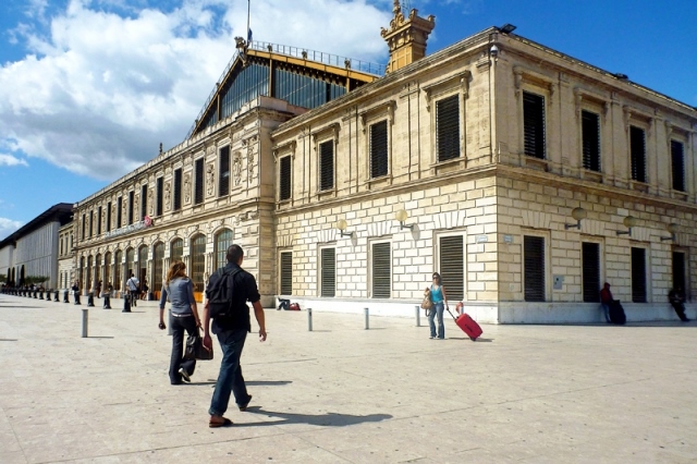 marseille-gare-st-charles-parvis-from-blvd-d-athenes-jun08