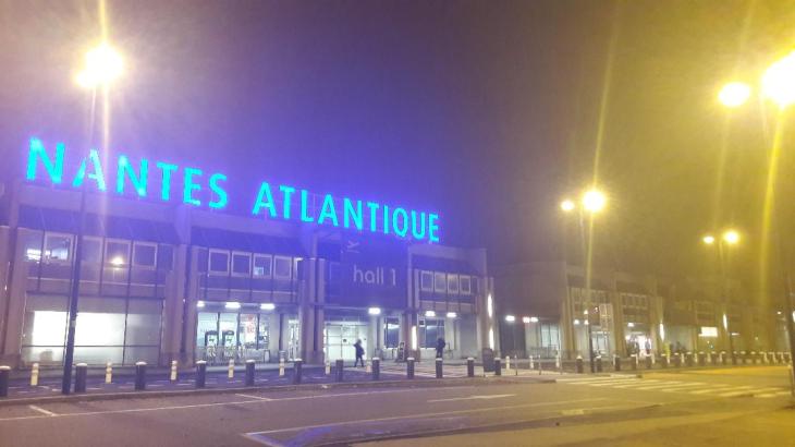 nantes-airport-front-entrance-halls-nov18