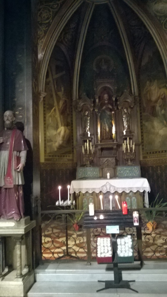 paris-ch-st-francois-de-sales-chapel-sacred-coeur-and-st-francois-de-sales-left-feb16