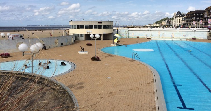 trouville-sur-mer-centre-aquatique-pool-and-beach-aug18