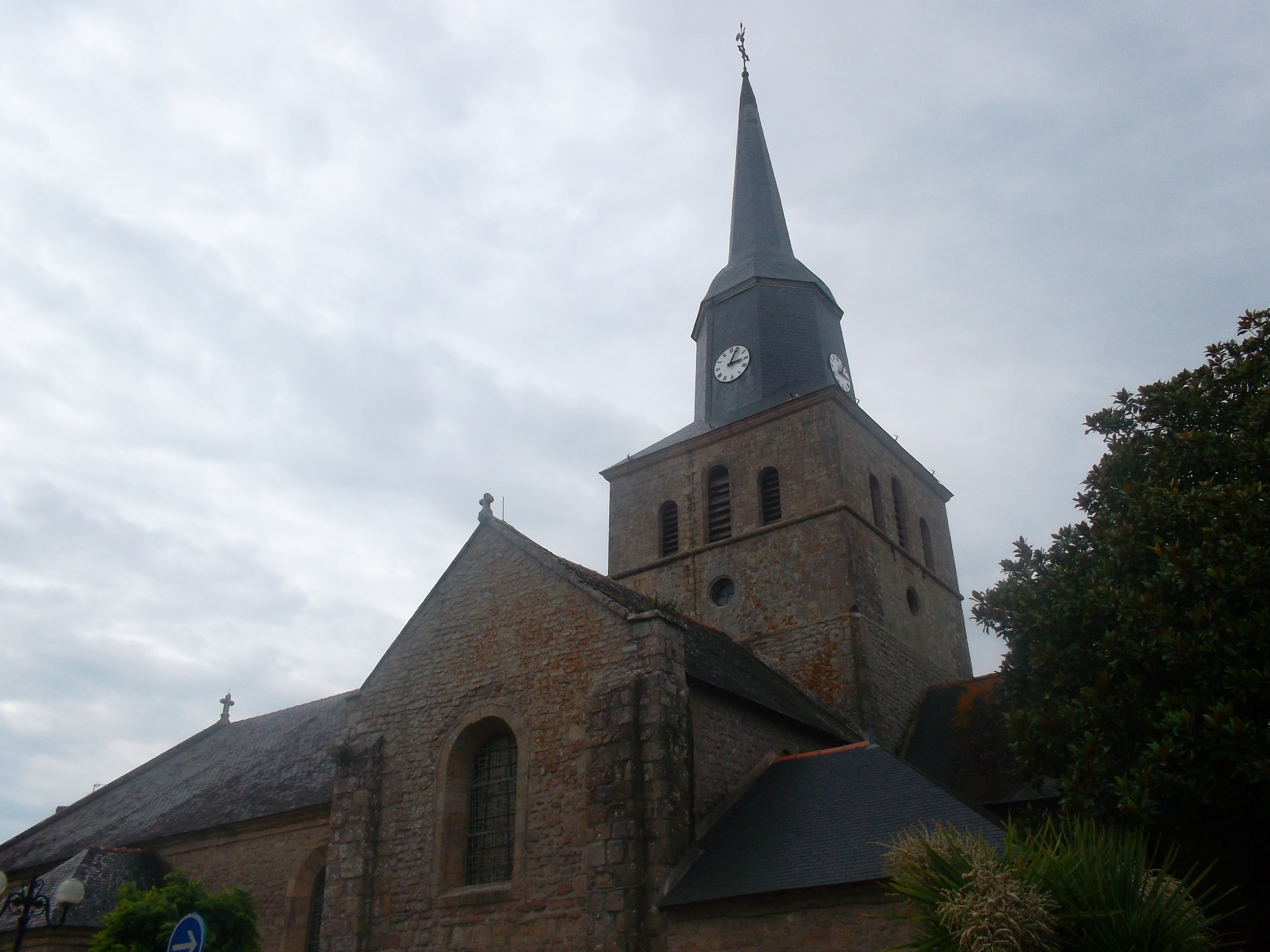 locmariaquer-ch-nd-de-kerdro-belltower-sep12