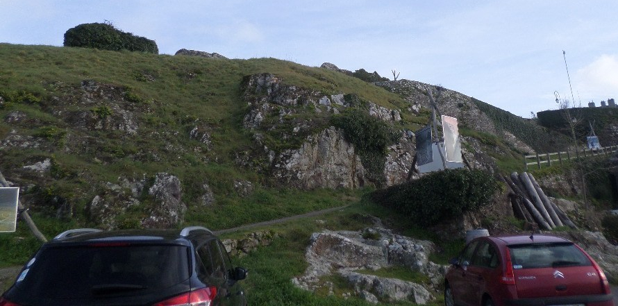 lrb-old-fortress-ruins-over-harbor-feb17