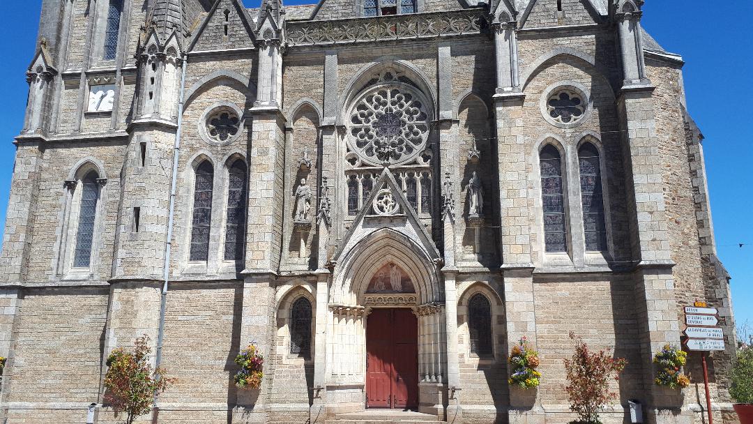 missillac-ch-saint-pierre-et-saint-paul-front-jun19