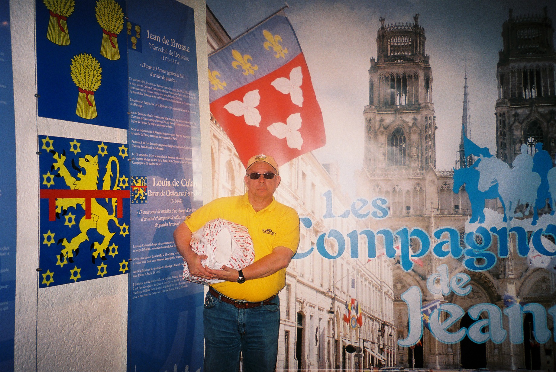 orleans-pedro-inside-maison-jeanne-darc-aout07