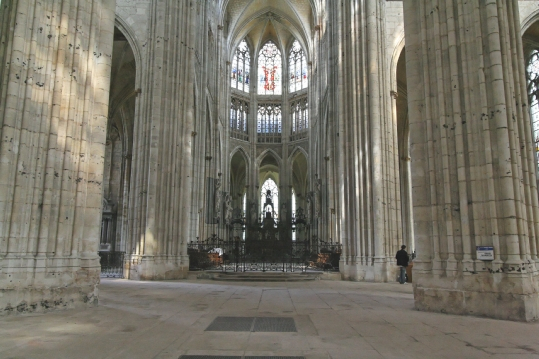 rouen-abbey-st-ouen-nave feb09