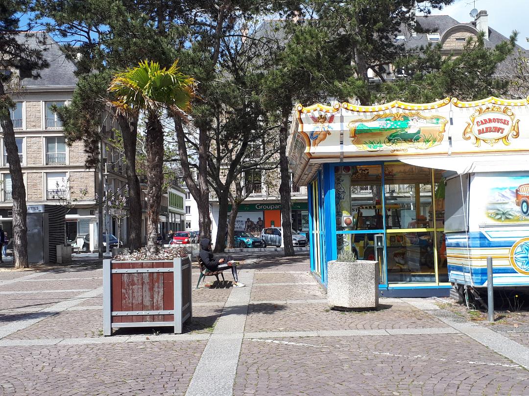 lorient pl alsace lorraine carrousel bus depot may21