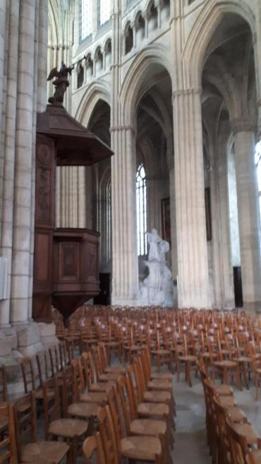 meaux cat st etienne pulpit et bousset tomb dec18