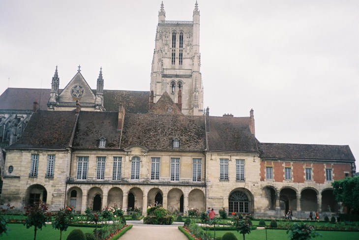 Meaux episcopal palace and mus Bossuet jun10