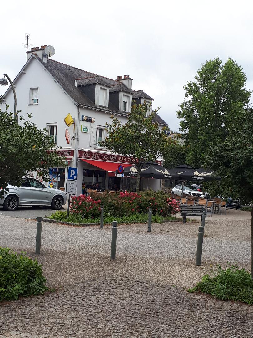 St Ave Le Welcome bar tabac cv aug21