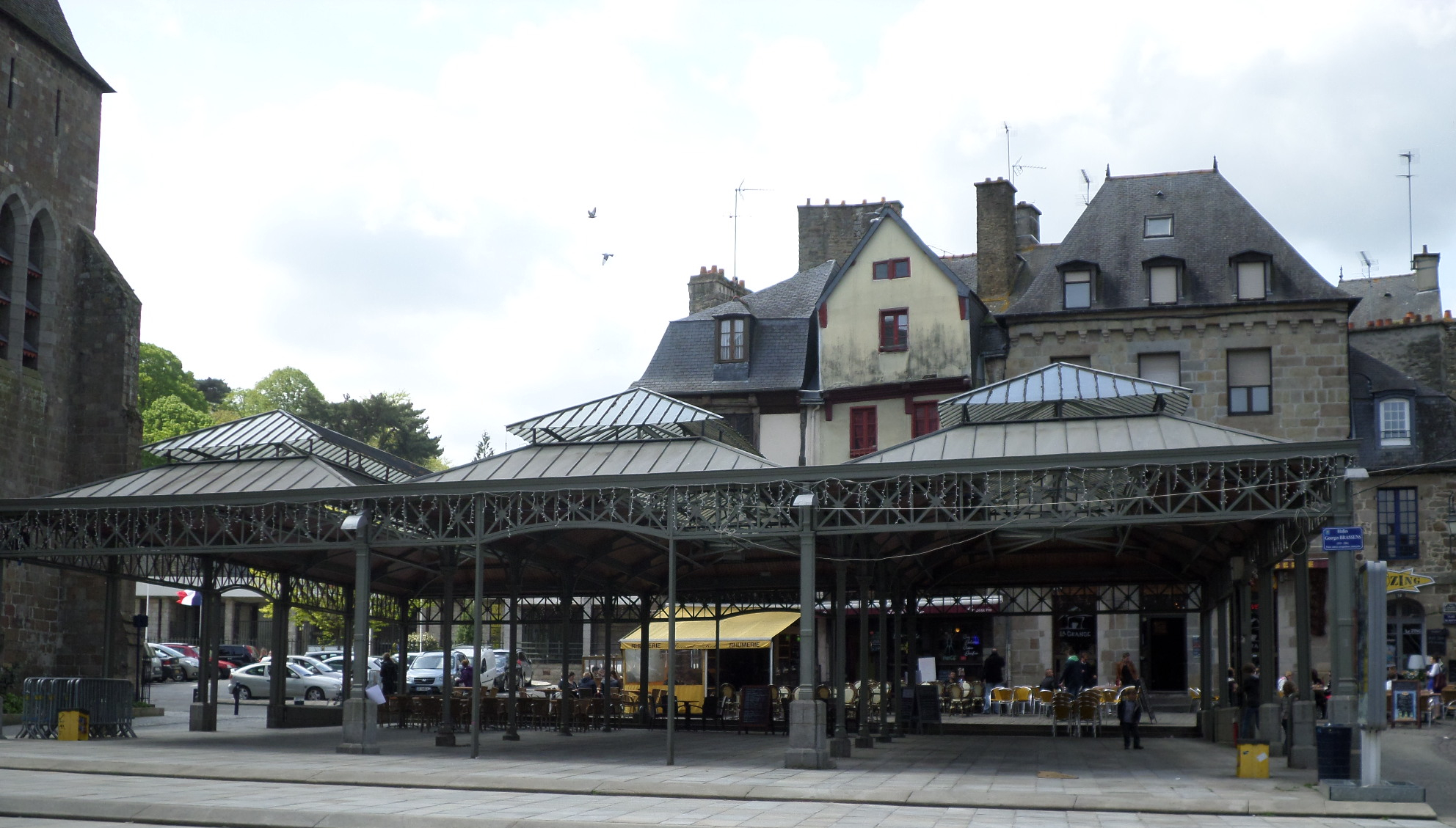 st-bri-les-halles-ouvert-my14