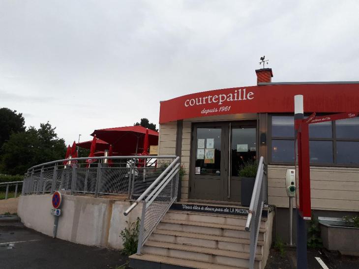 carquefou courtepaille resto front jun21