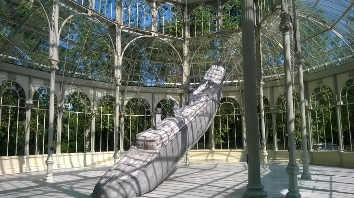 madrid retiro park palacio de cristal boat may16