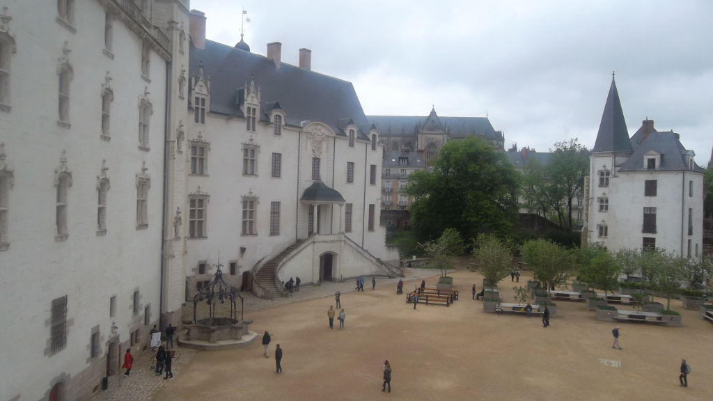 nantes-castle-dukes-courtyard-my13